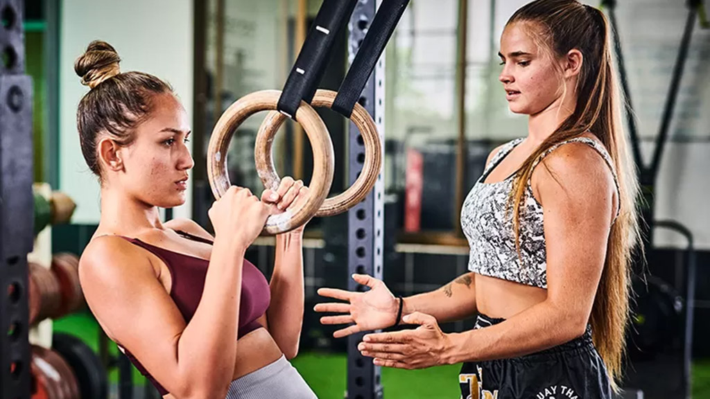 Tropische Aktivitaeten und Strandnaehe fuer Fitnessreise in Thailand