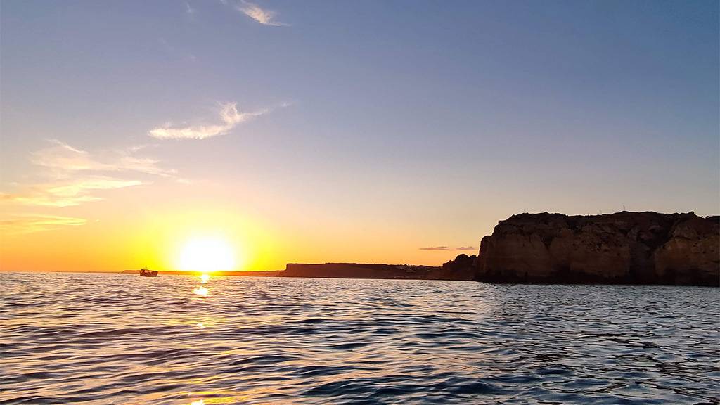 Portugal (Algarve) – Titan Fitness Camp - Private airport transfer (round trip) from Faro (FAO)